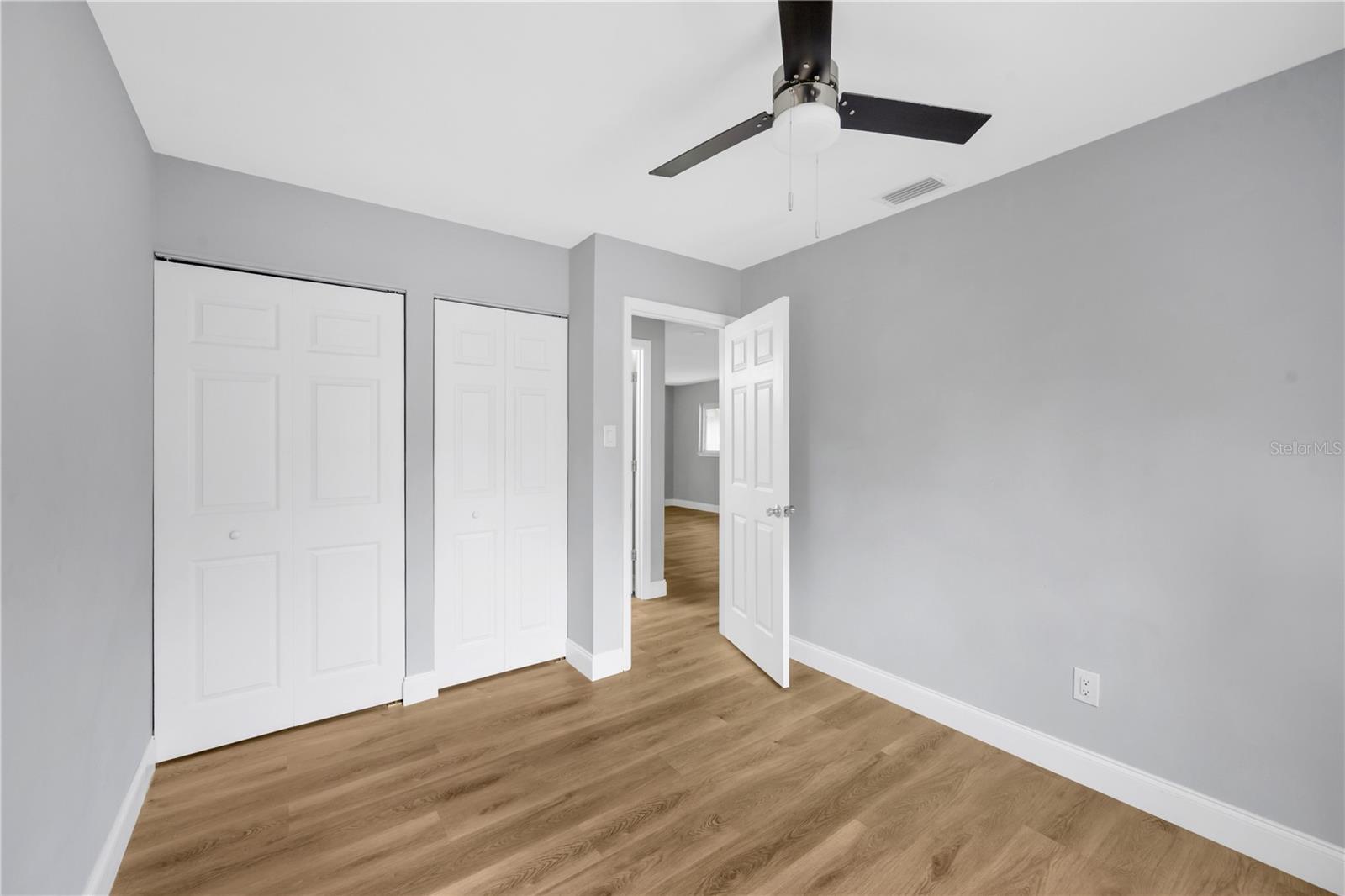 2626 E Chelsea St Property Photo 22