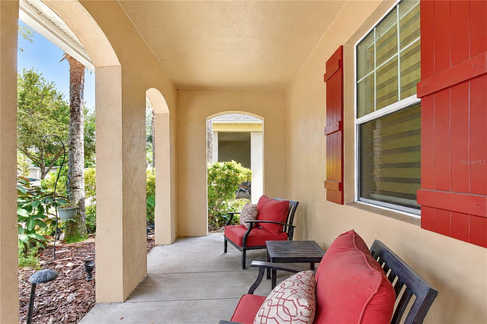 6806 Muncaster Ct Property Photo 4