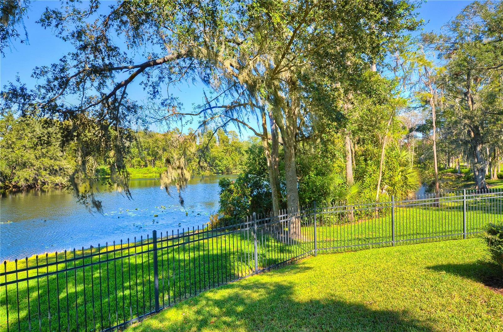 6806 Muncaster Ct Property Photo 70