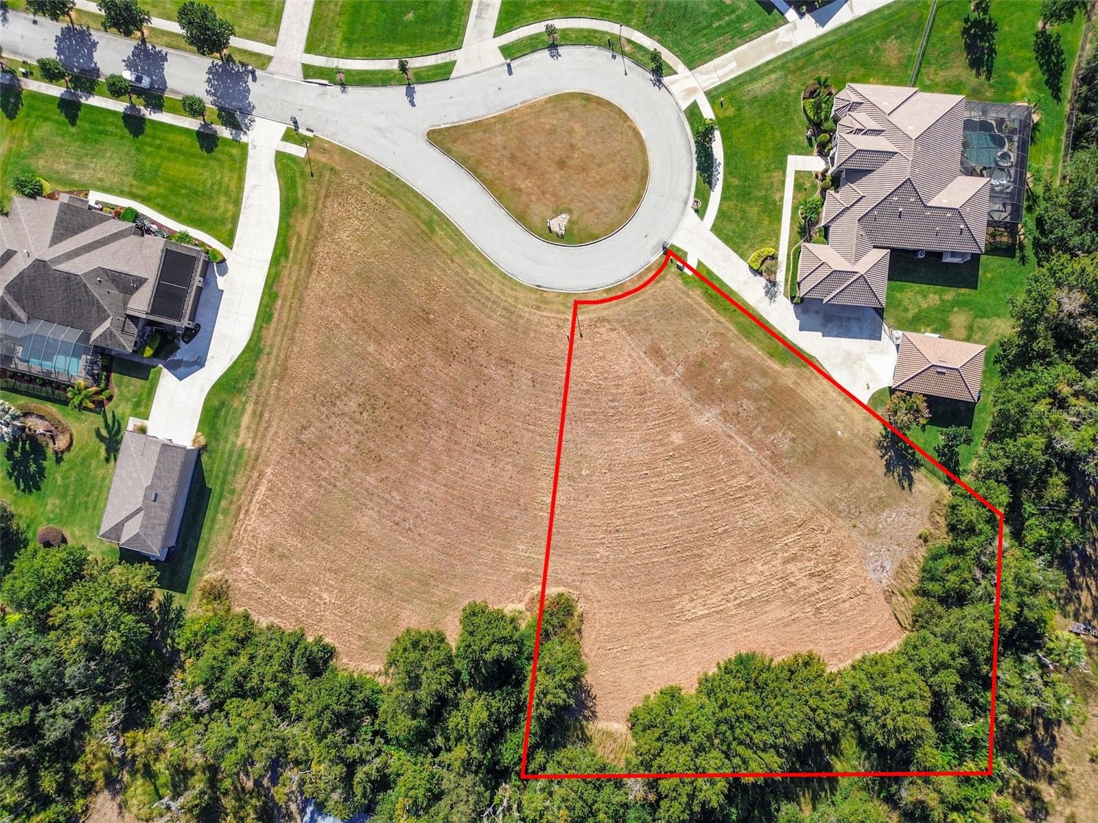 420 Hawk Talon Dr Property Photo 3
