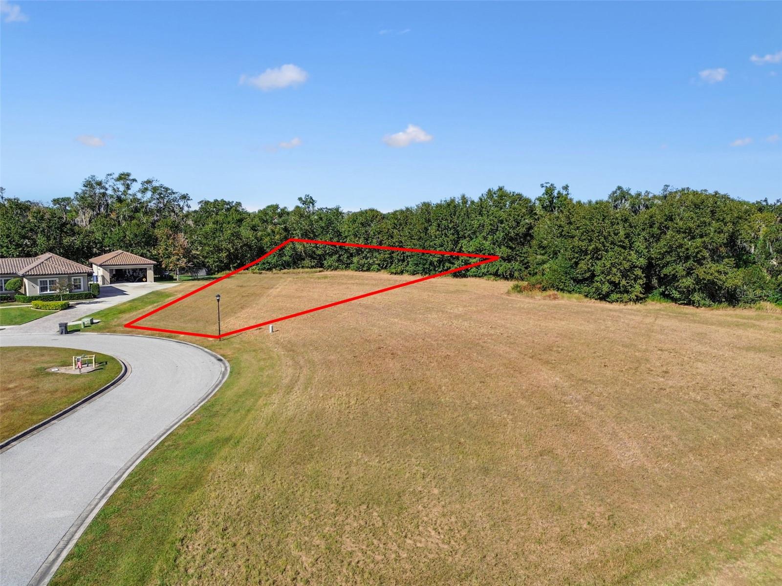 420 Hawk Talon Dr Property Photo 12