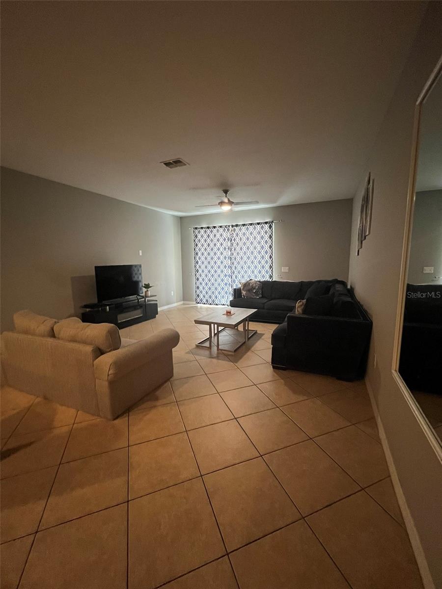 9412 Trumpet Vine Loop Property Photo 10