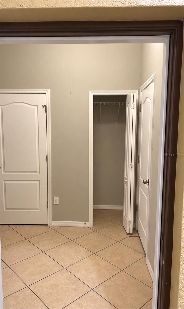 9412 Trumpet Vine Loop Property Photo 18