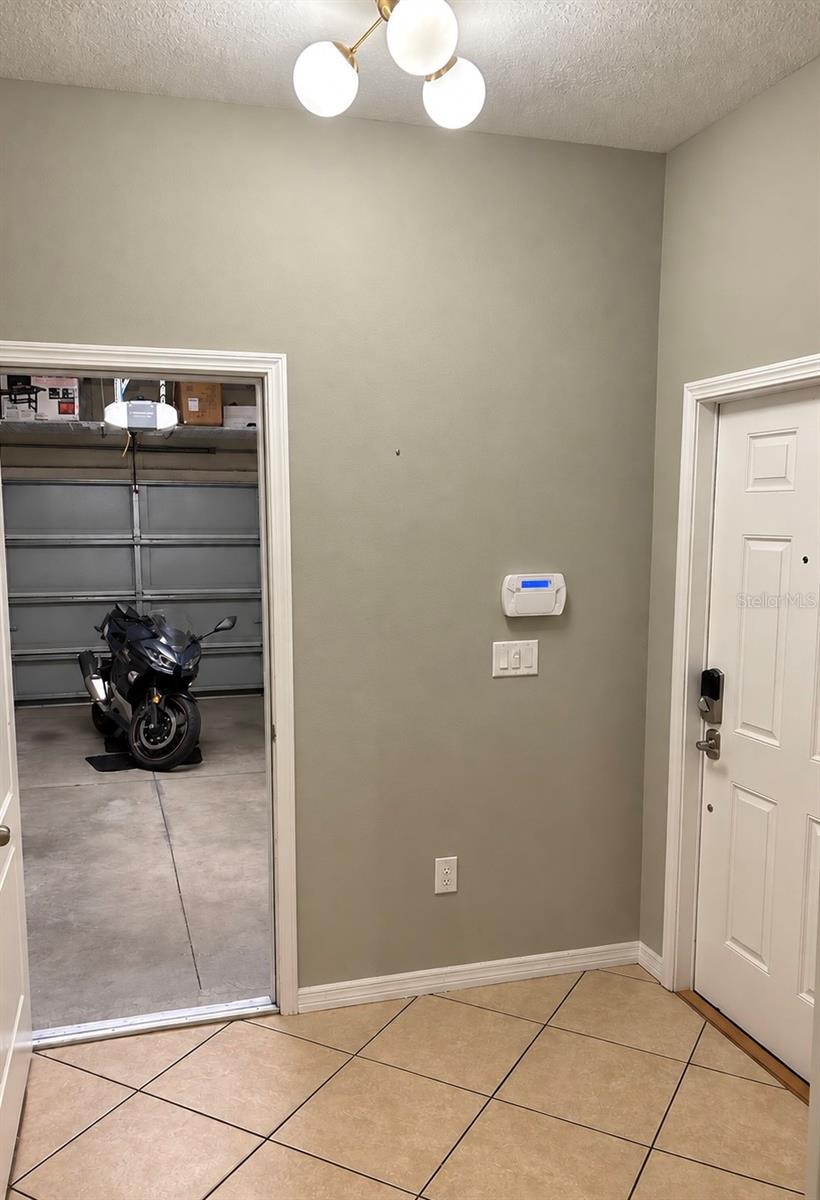 9412 Trumpet Vine Loop Property Photo 20
