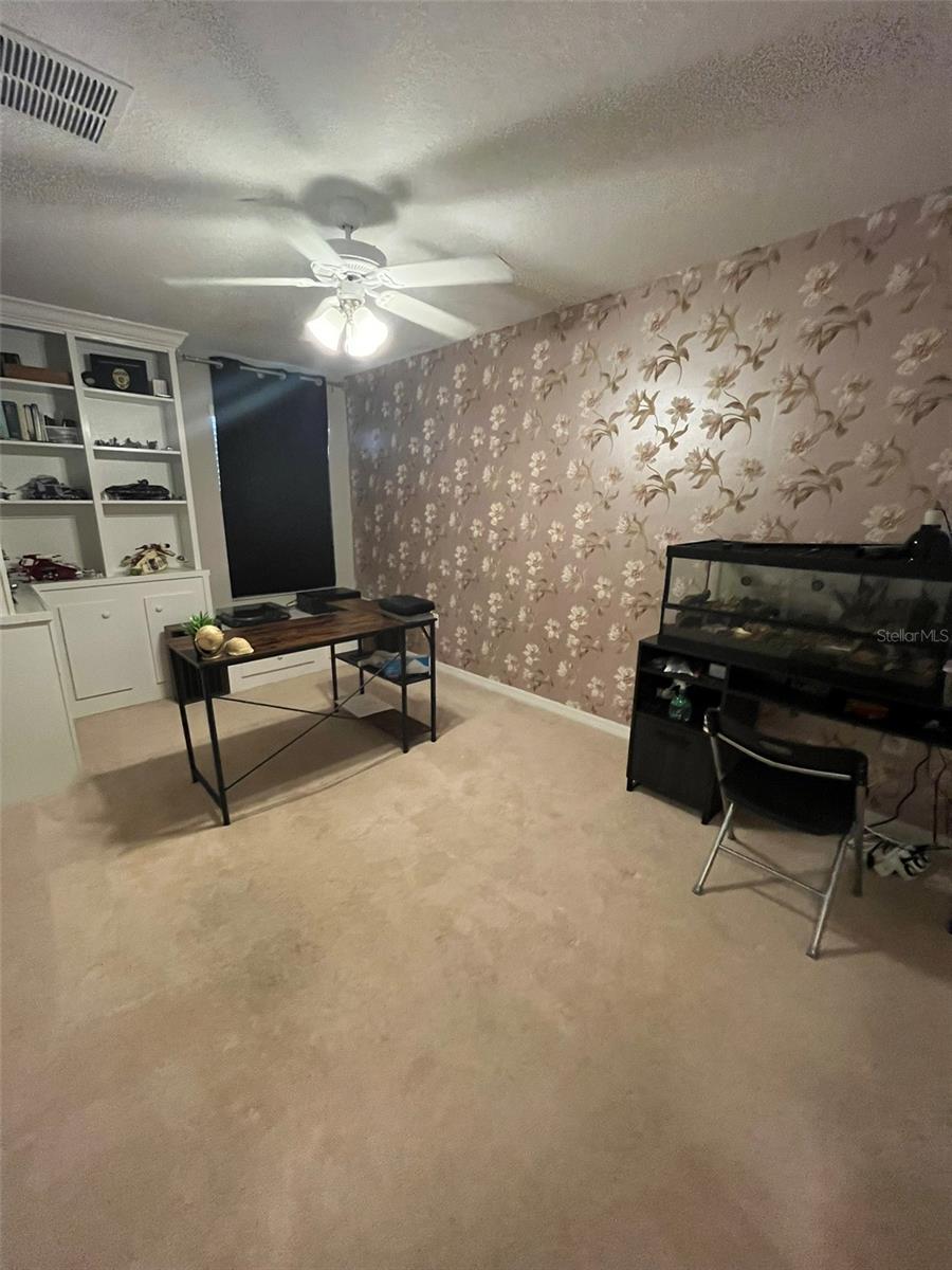 9412 Trumpet Vine Loop Property Photo 21
