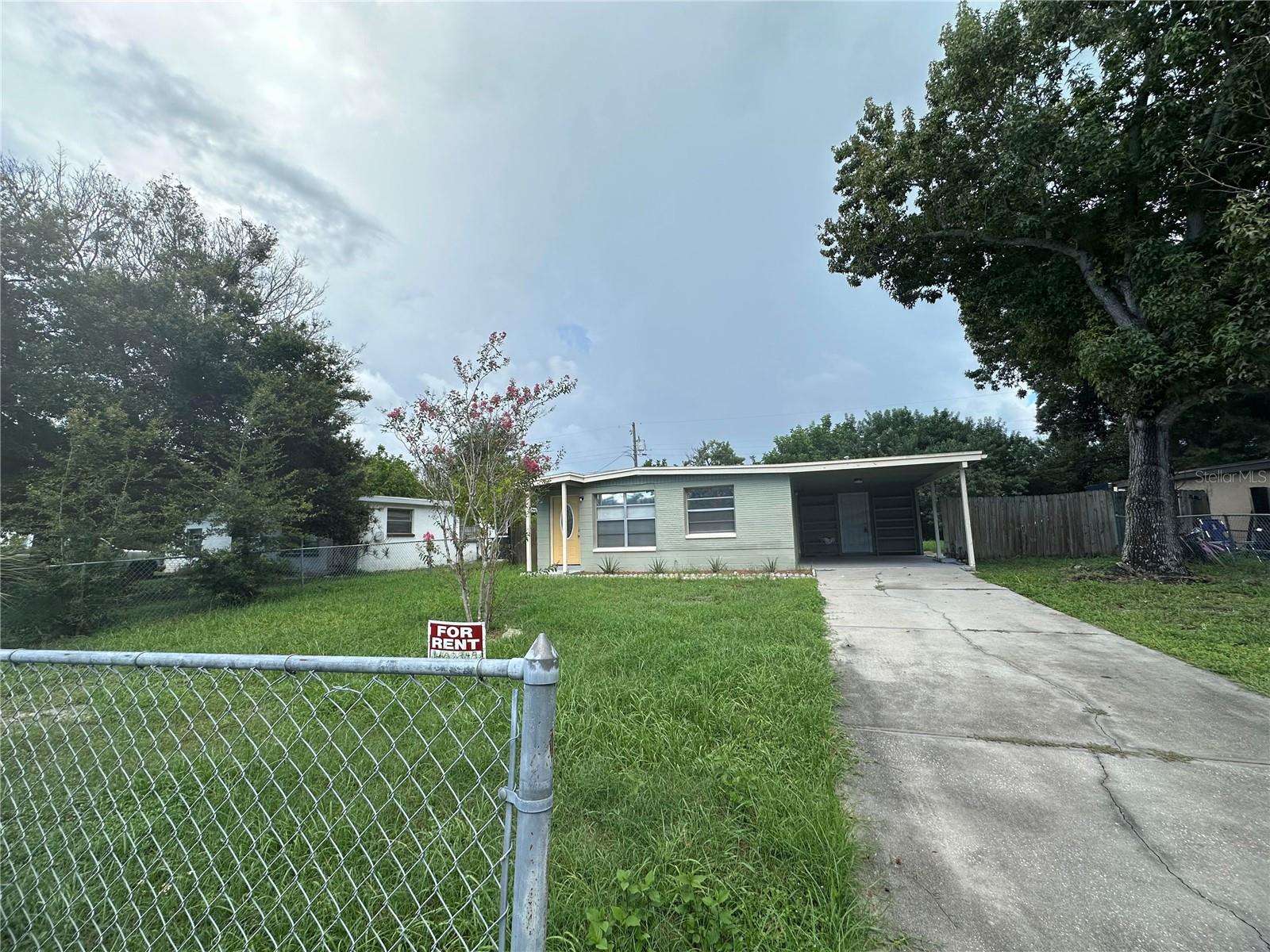 9571 83rd St Property Photo 1