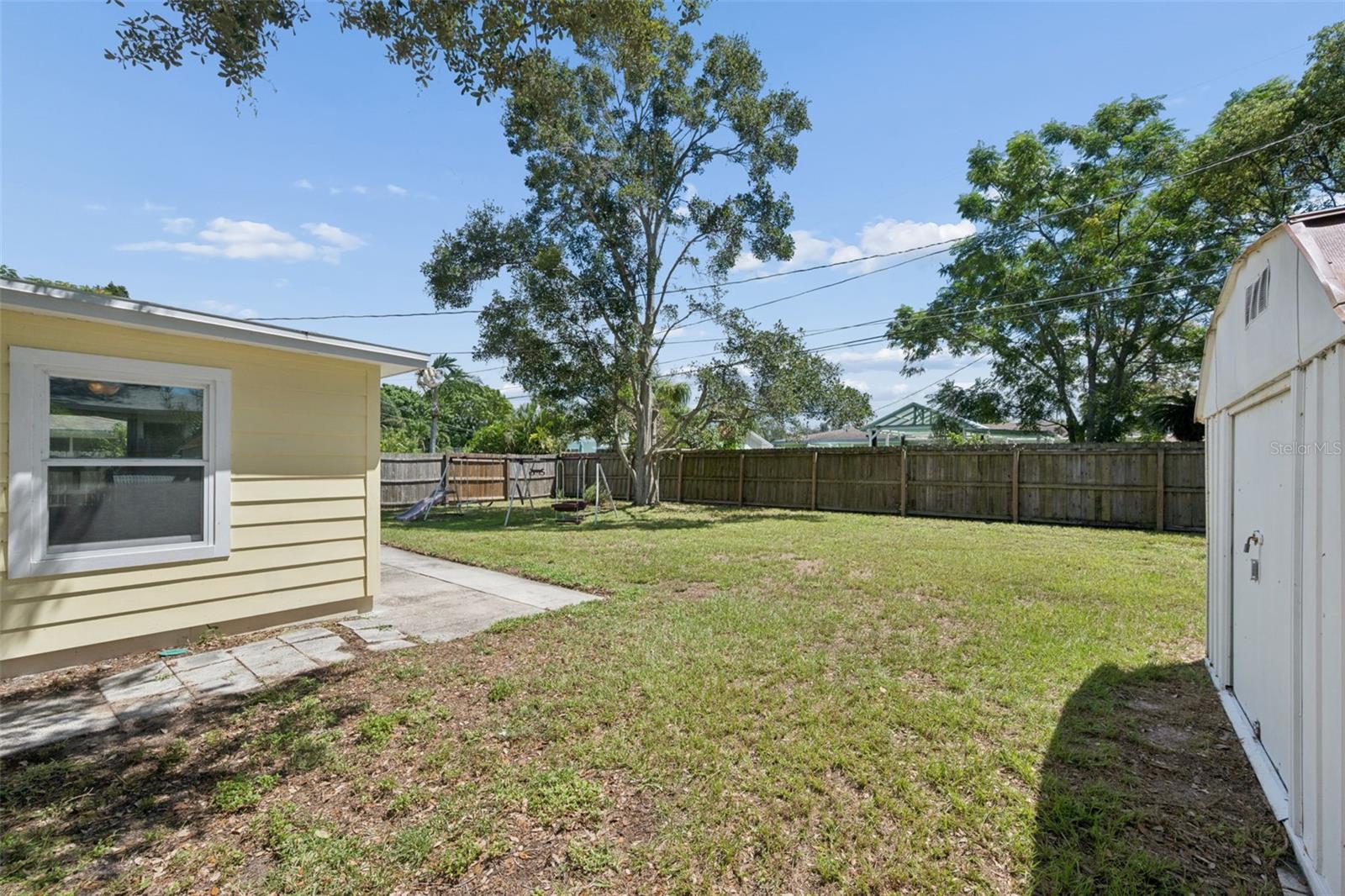 629 Lexington St Property Photo 47