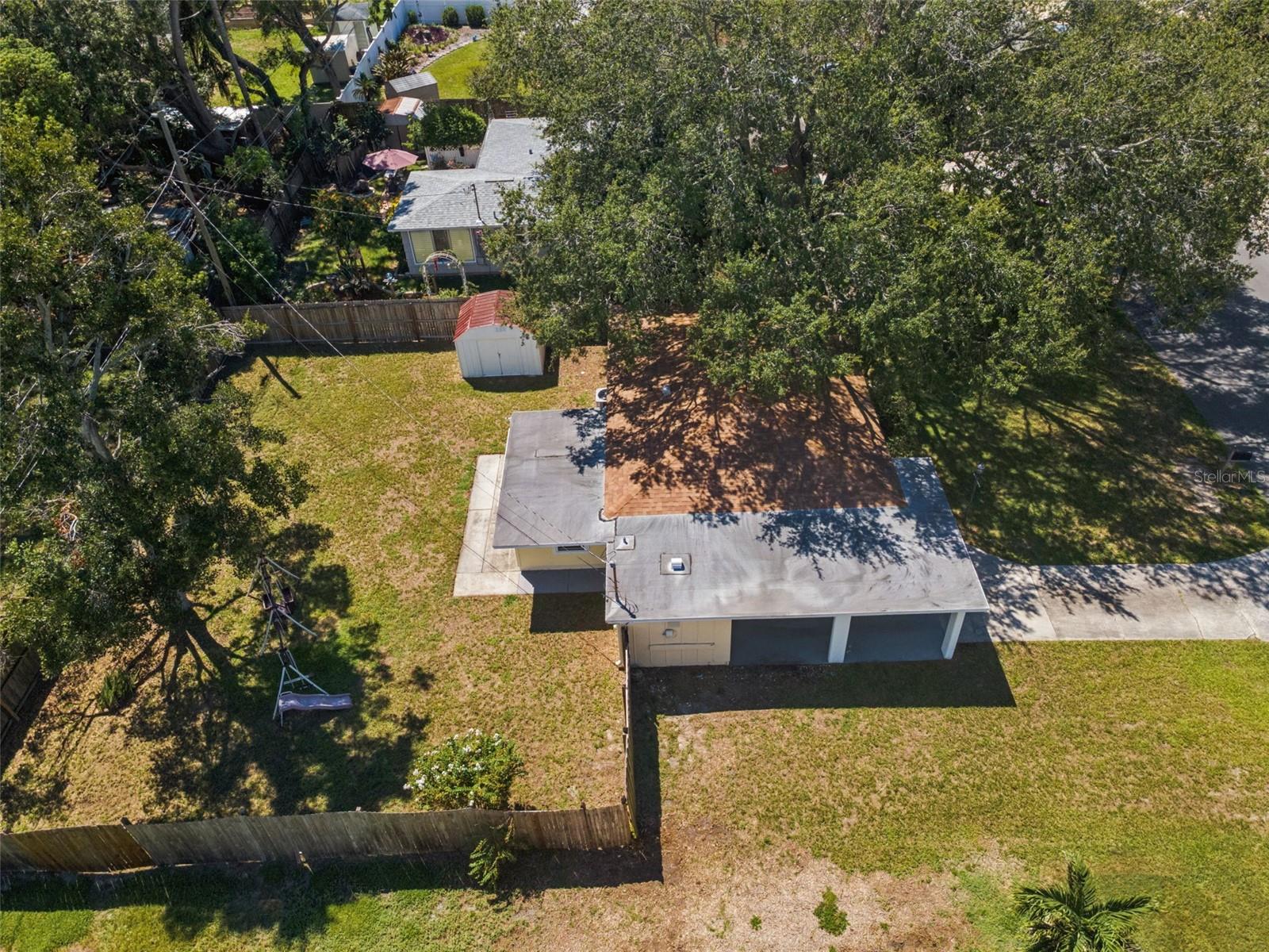 629 Lexington St Property Photo 54