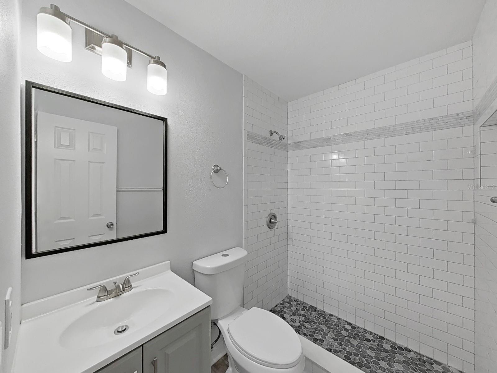 27055 Frampton Ave Property Photo 25