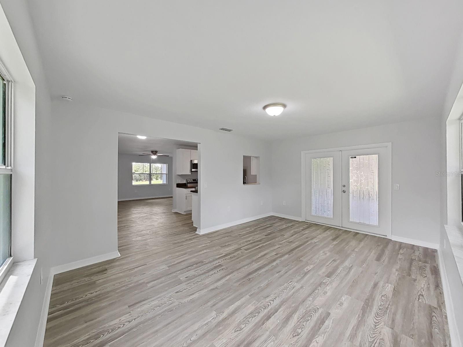 27055 Frampton Ave Property Photo 30