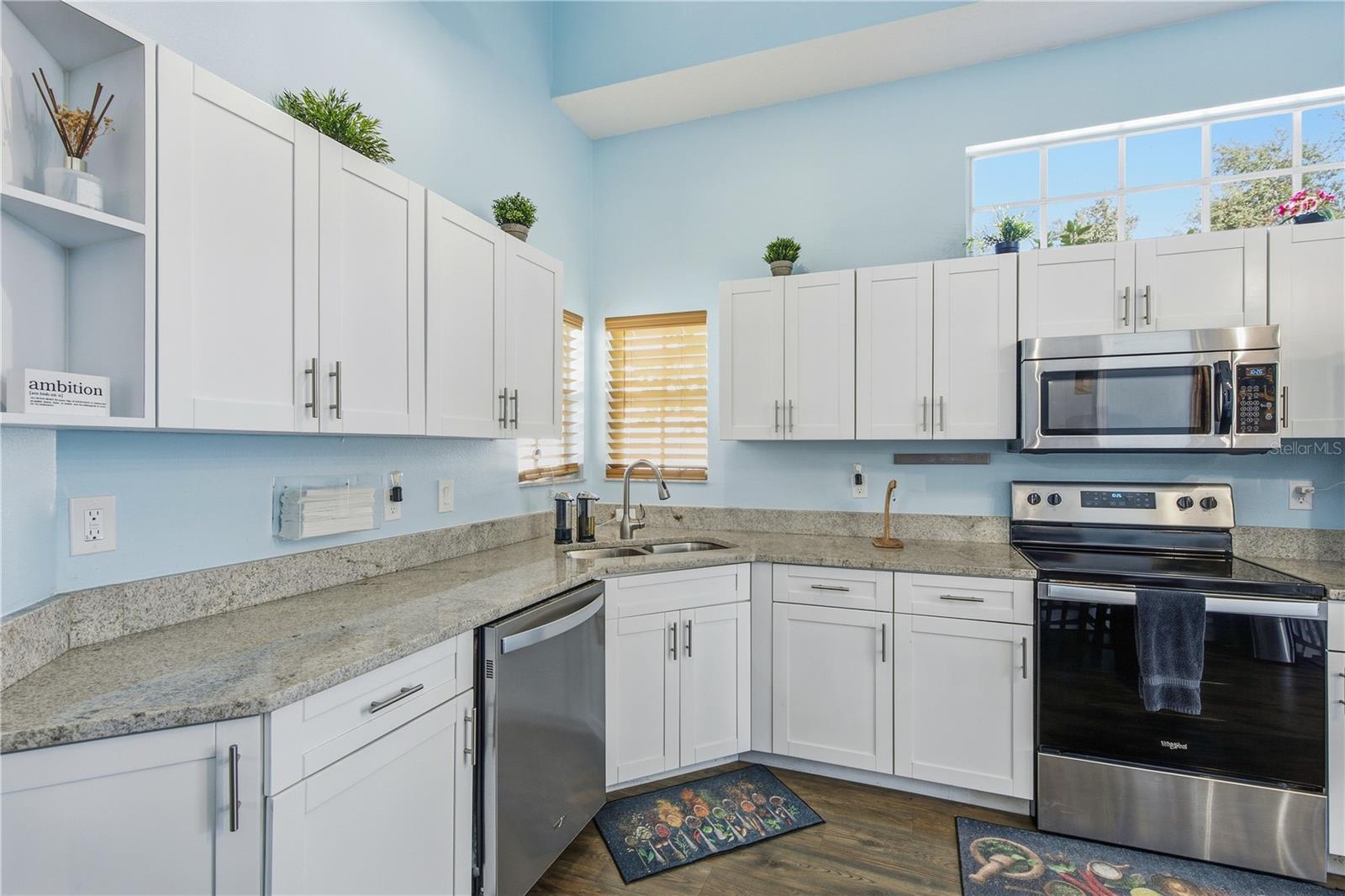 1725 Arabian Ln Property Photo 17
