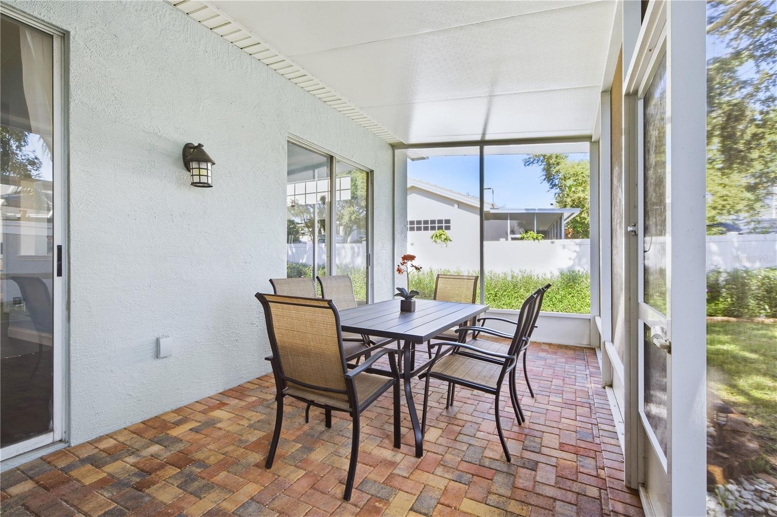 1725 Arabian Ln Property Photo 34