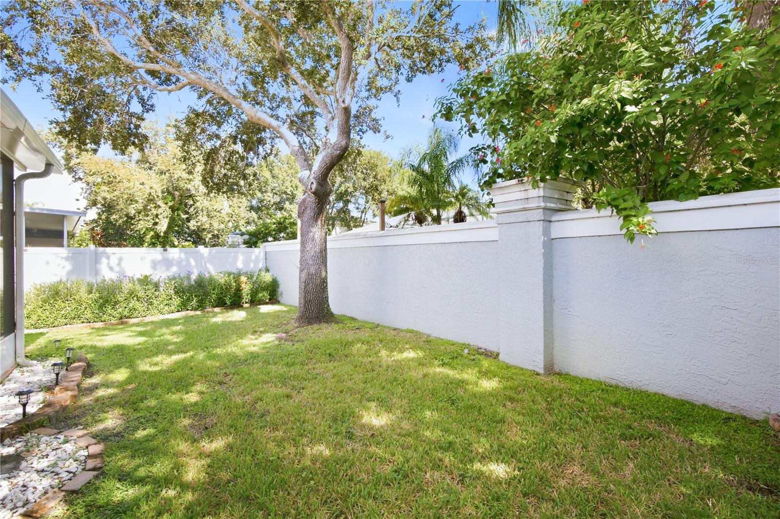 1725 Arabian Ln Property Photo 37