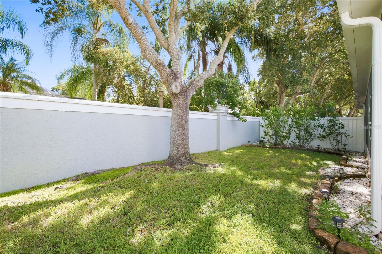 1725 Arabian Ln Property Photo 39