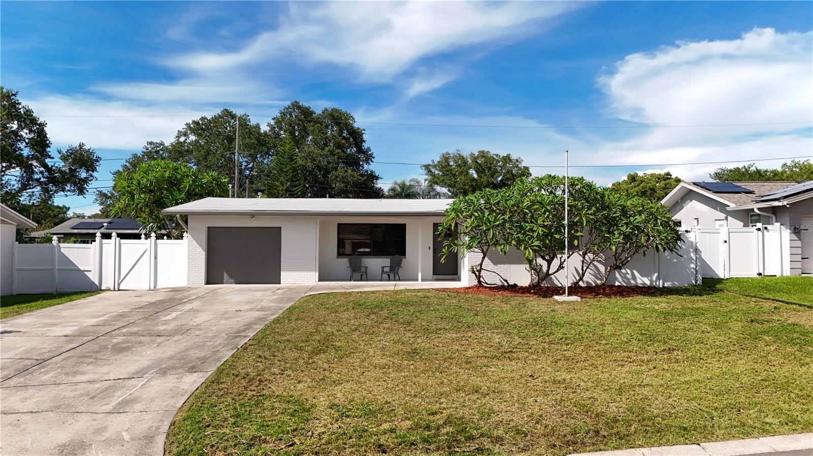 1390 SEABREEZE ST Property Photo 1