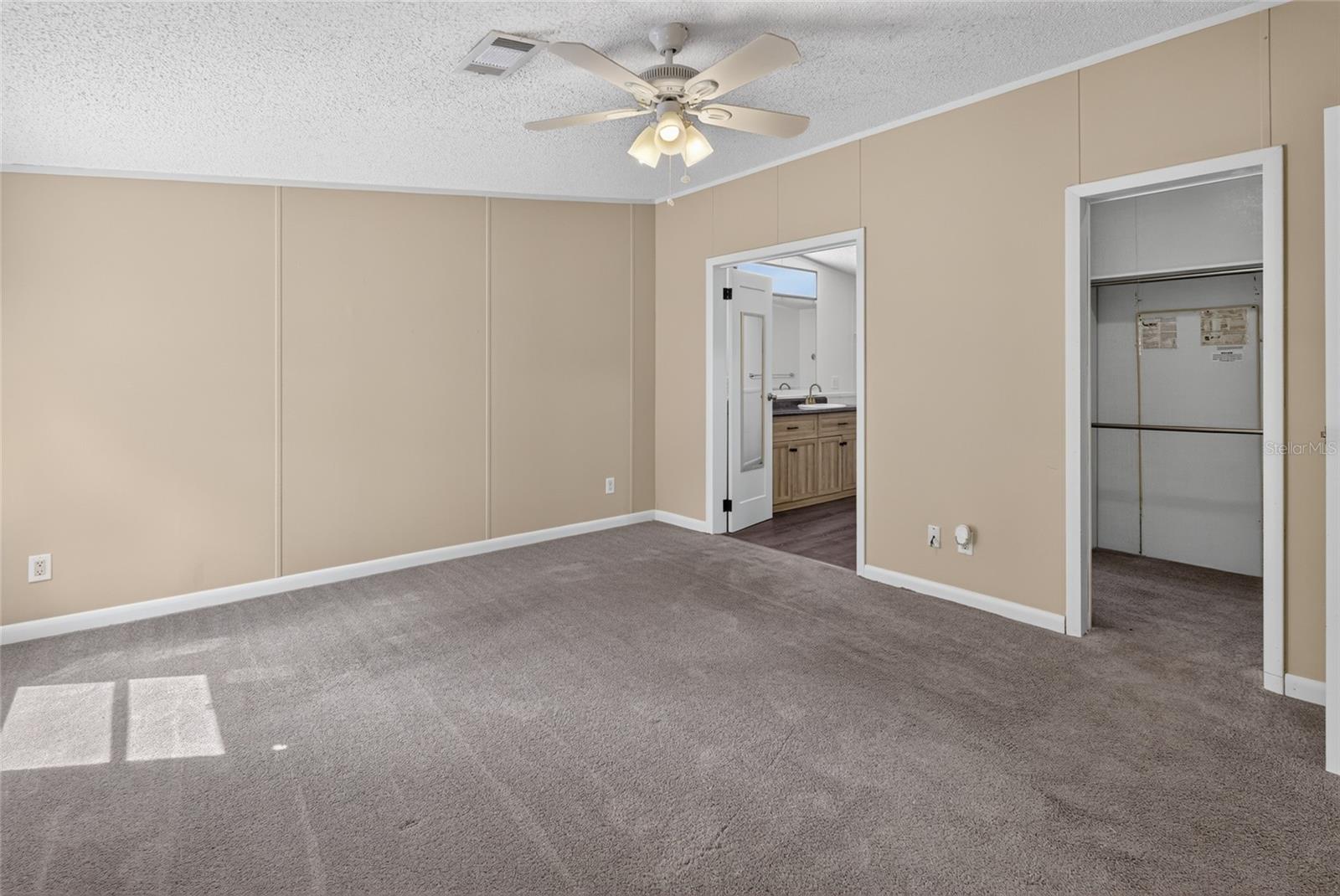 11916 Sw 36th Ter Property Photo 11