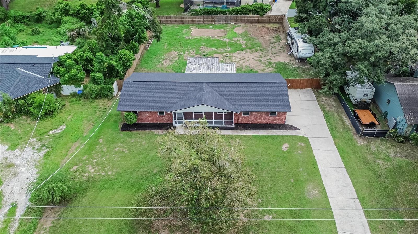 1905 Bryan Rd Property Photo 2