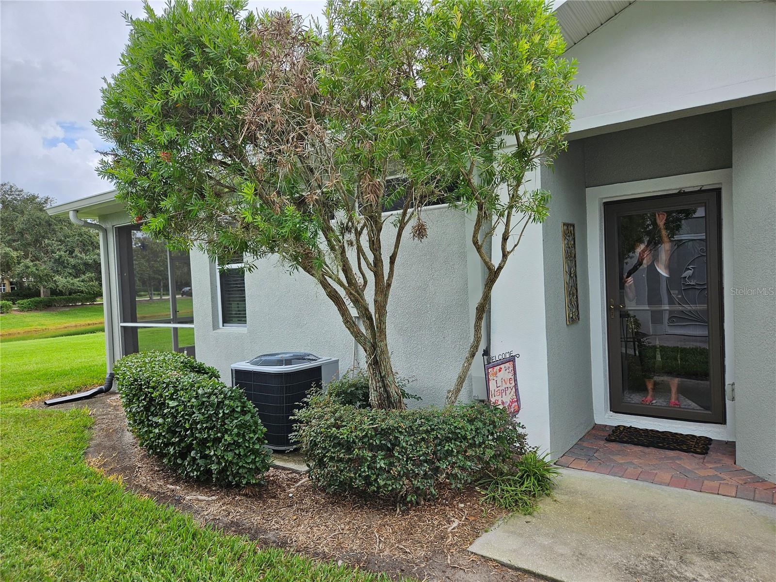 1215 Lyndhurst Greens Dr #.000 Property Photo 5