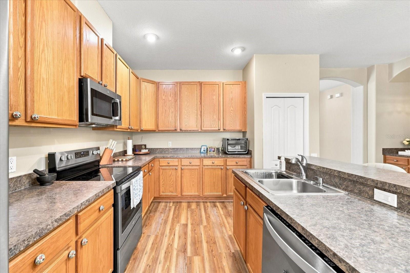 14848 Potterton Cir Property Photo 18