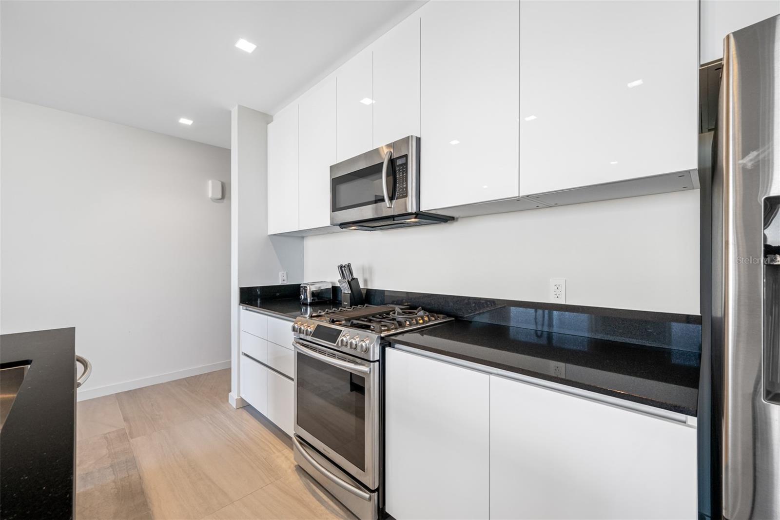 5 N Osceola Ave #508 Property Photo 8