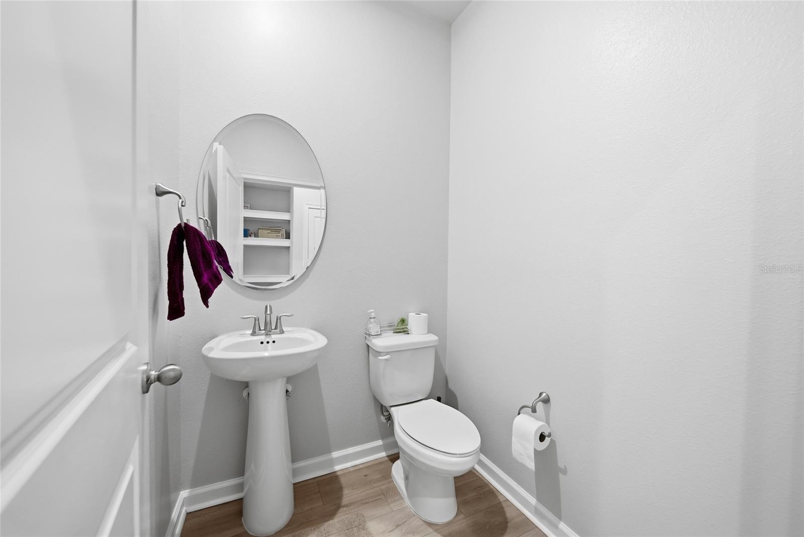 2361 Summerlit St Property Photo 14