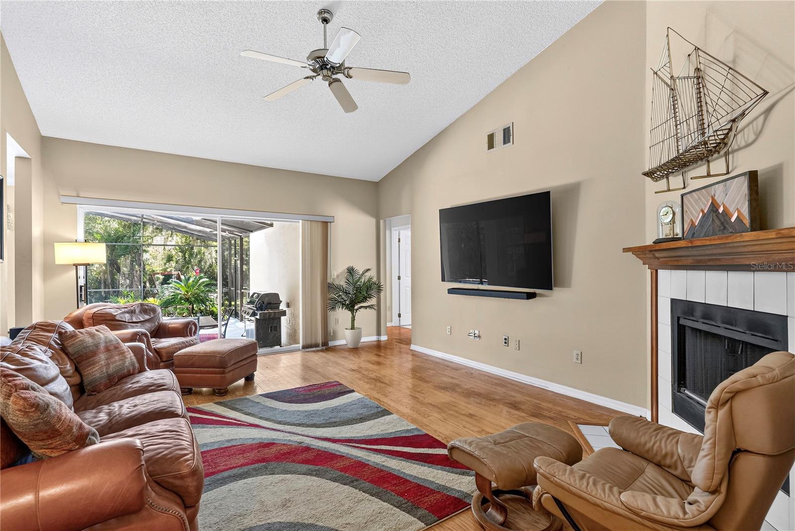 10850 Dearden Cir Property Photo 9