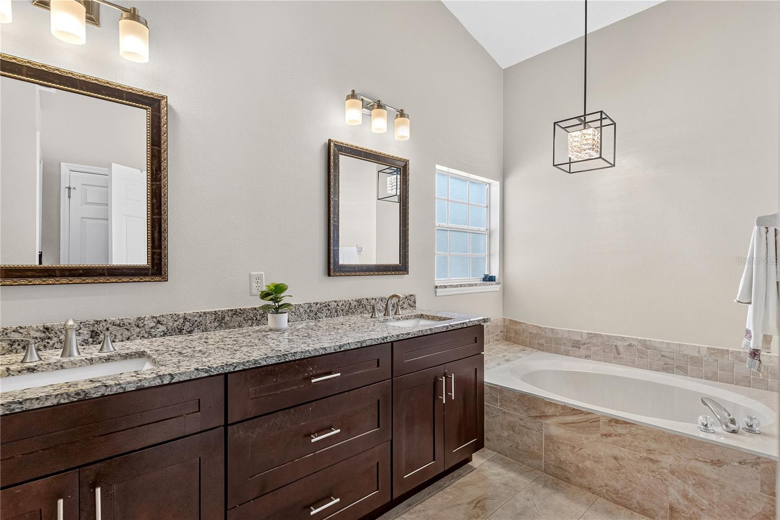 10850 Dearden Cir Property Photo 24