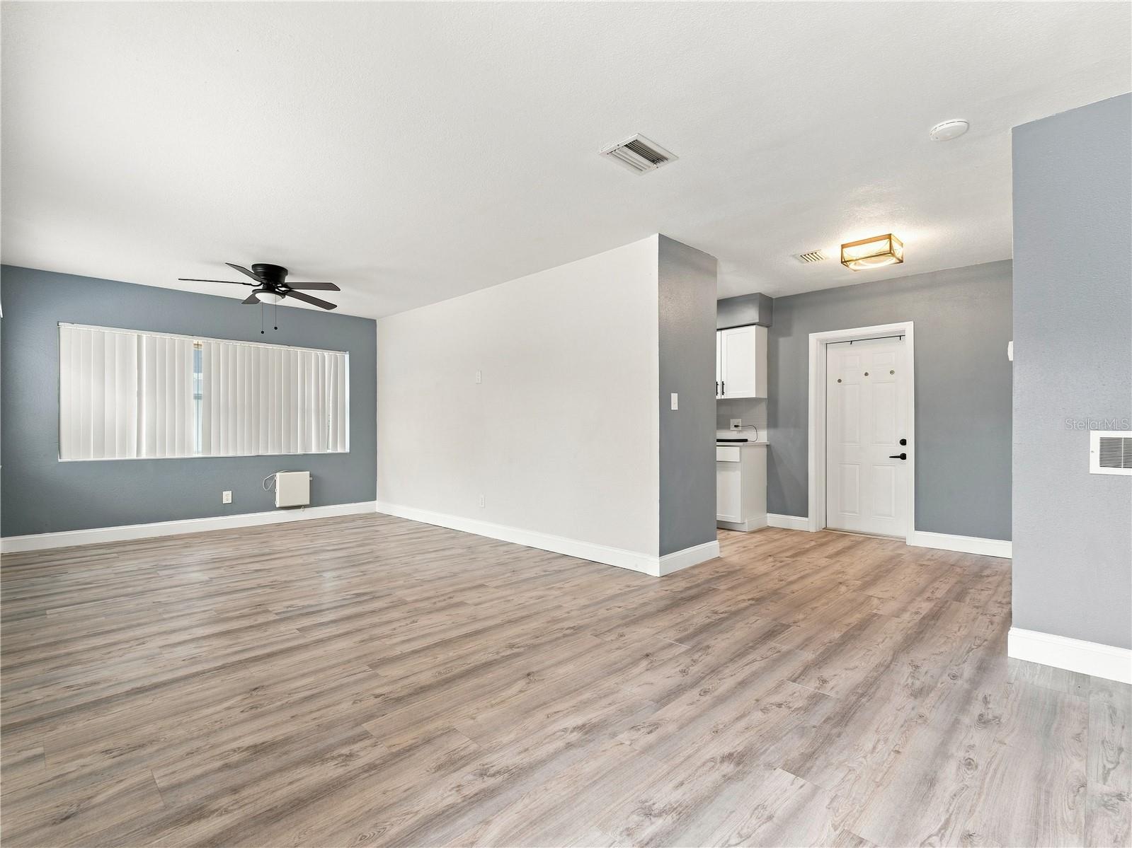 1803 E Annona Ave Property Photo 3