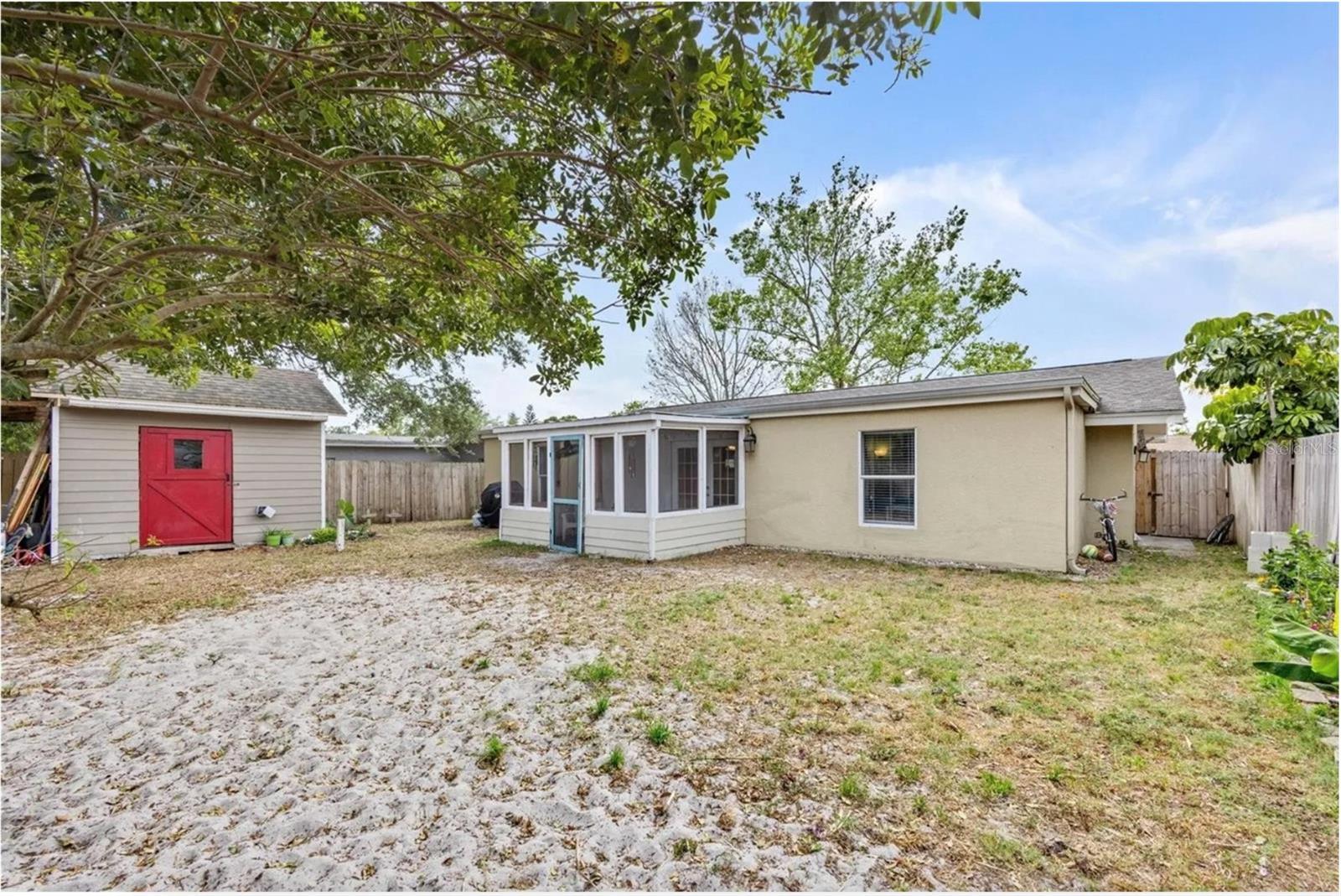 711 Lemonwood Dr Property Photo 24