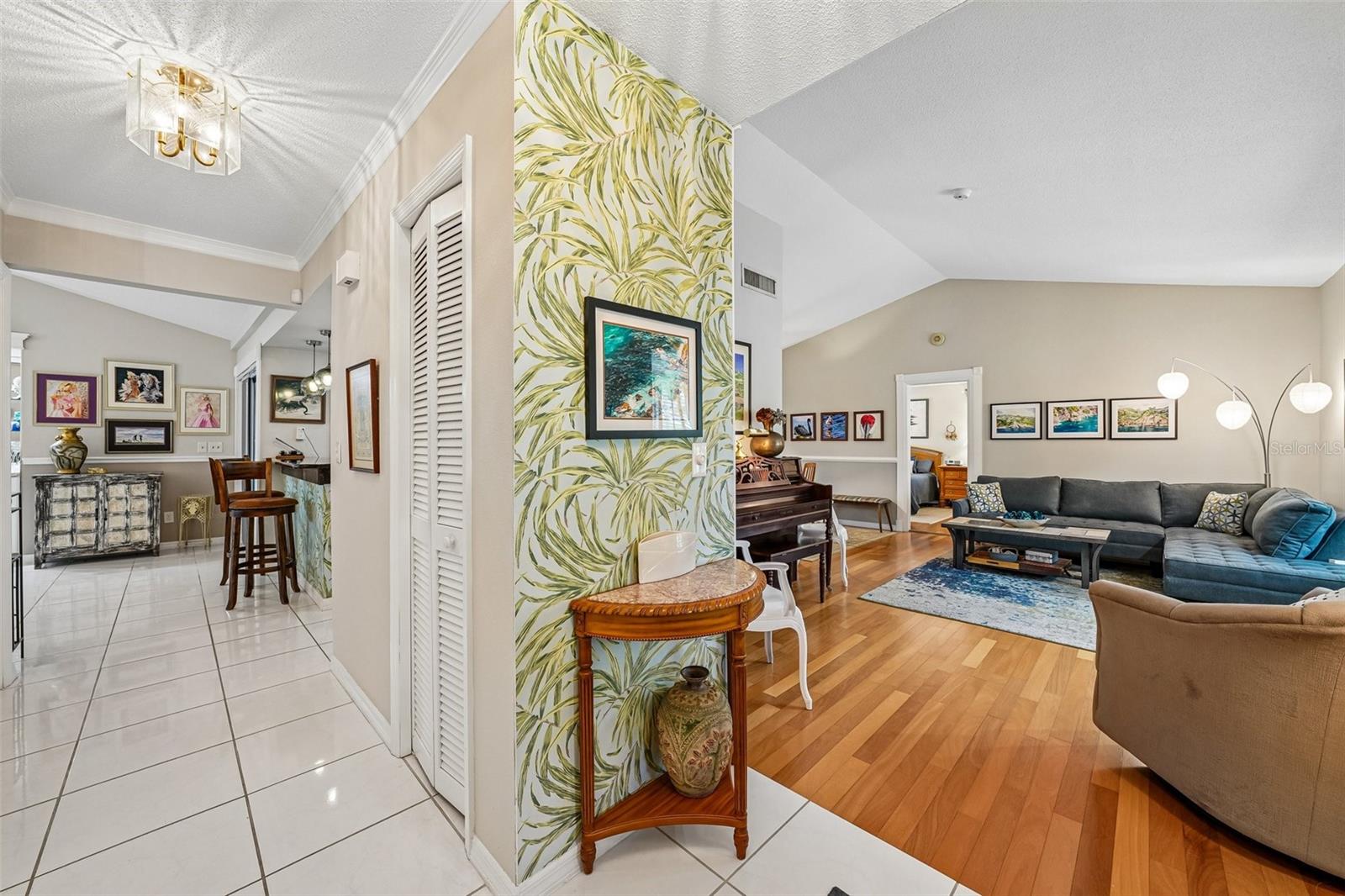 5050 Lake Valencia Blvd W Property Photo 4