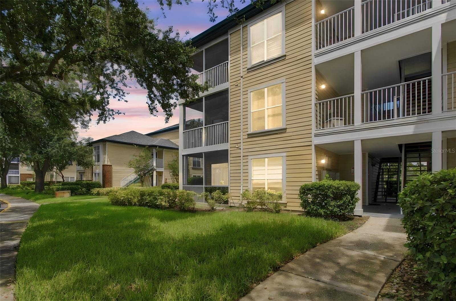 4115 Chatham Oak Ct #215 Property Photo 1
