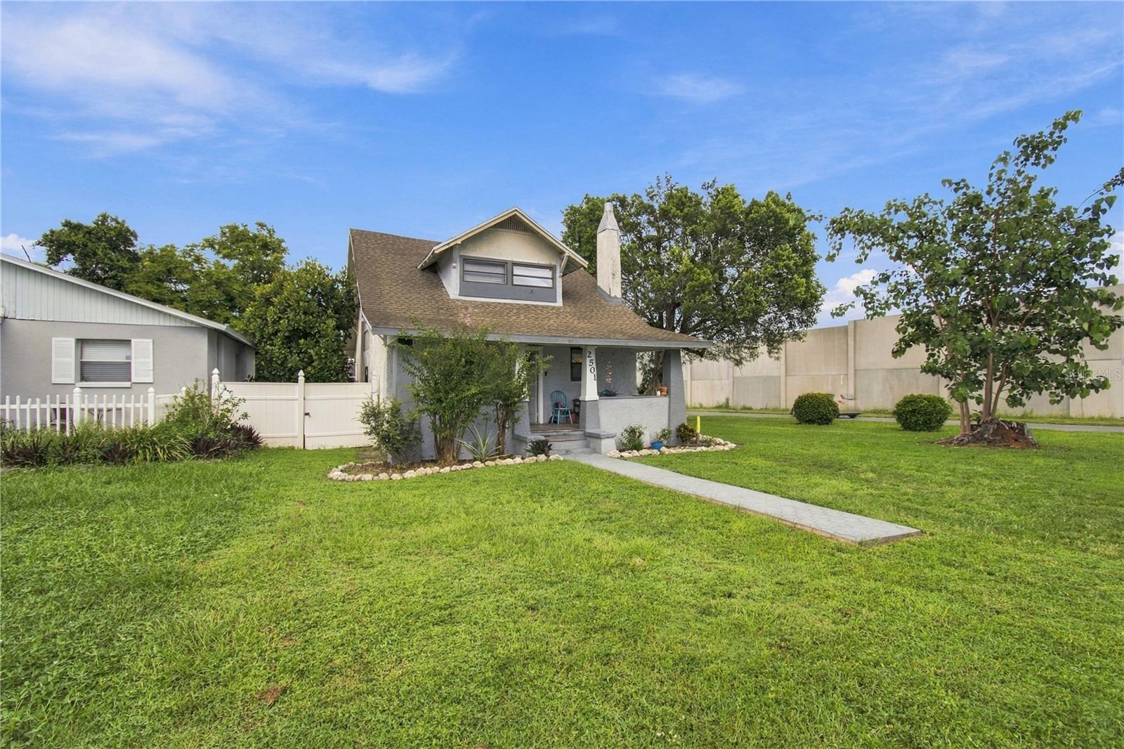 2501 57th Pl N Property Photo 4