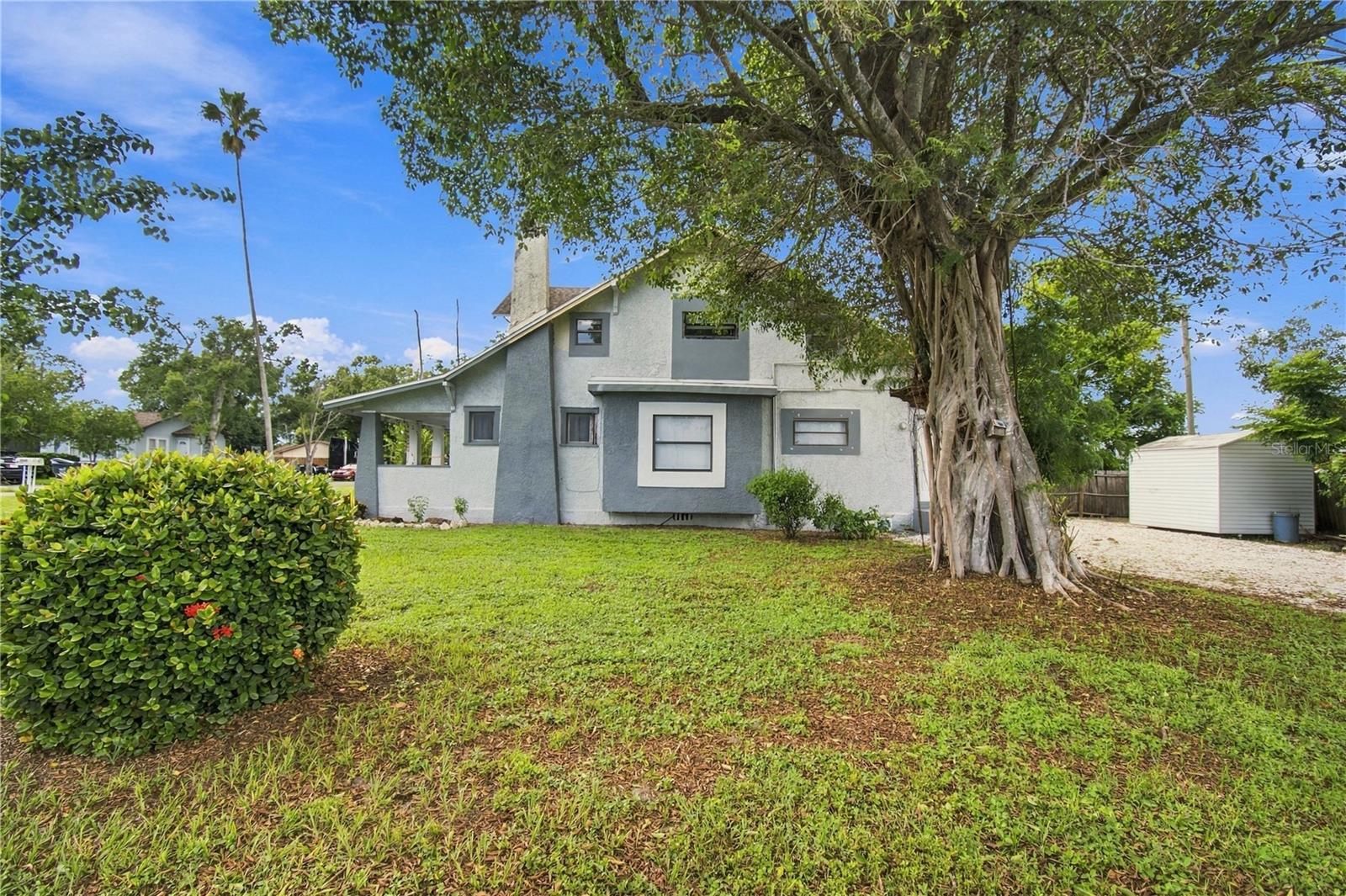 2501 57th Pl N Property Photo 6