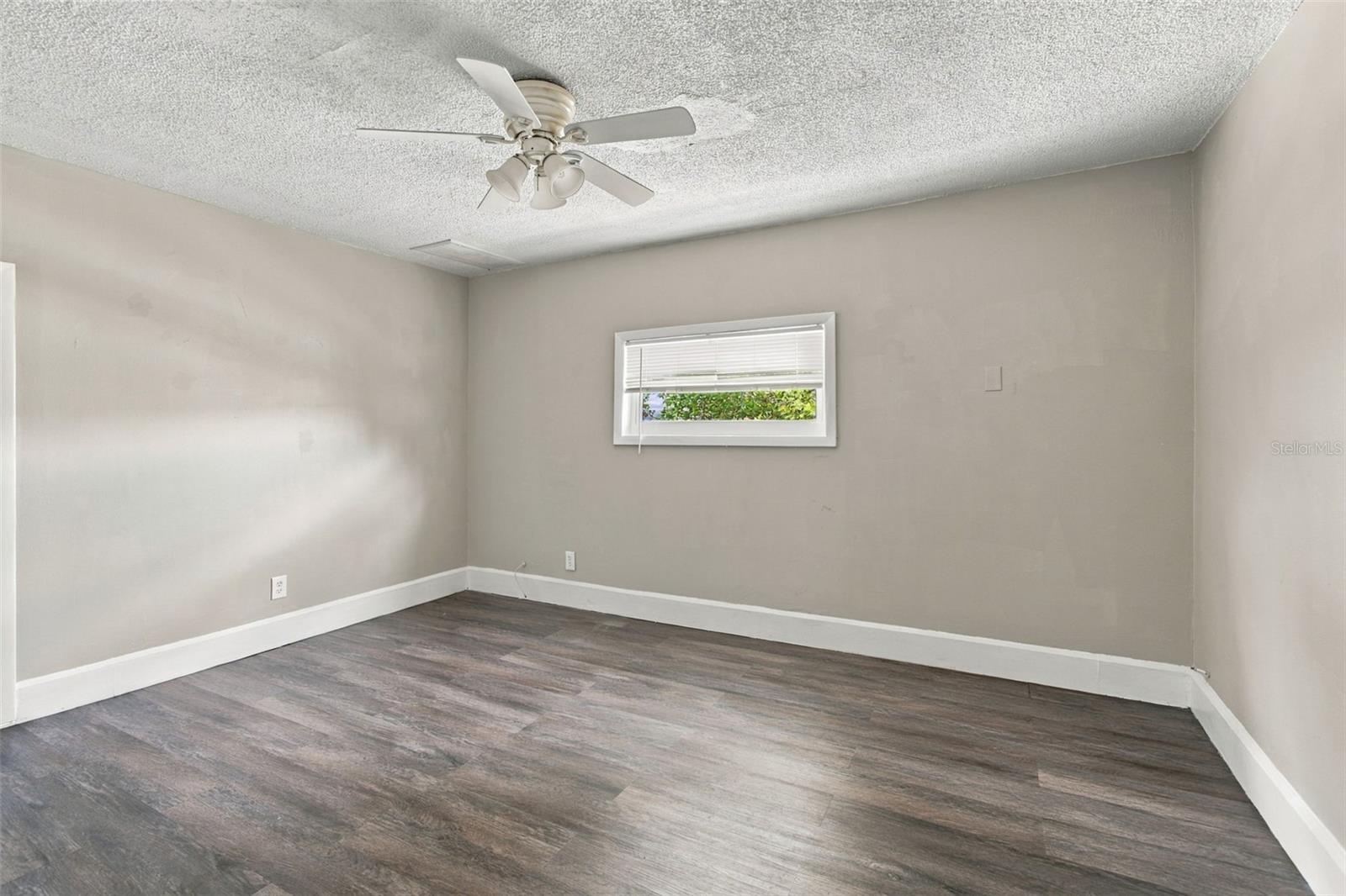 2501 57th Pl N Property Photo 32