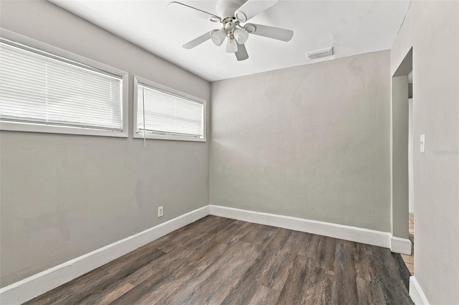 2501 57th Pl N Property Photo 34