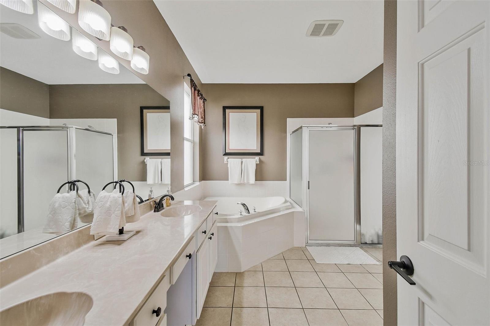 3240 Downan Point Dr Property Photo 39