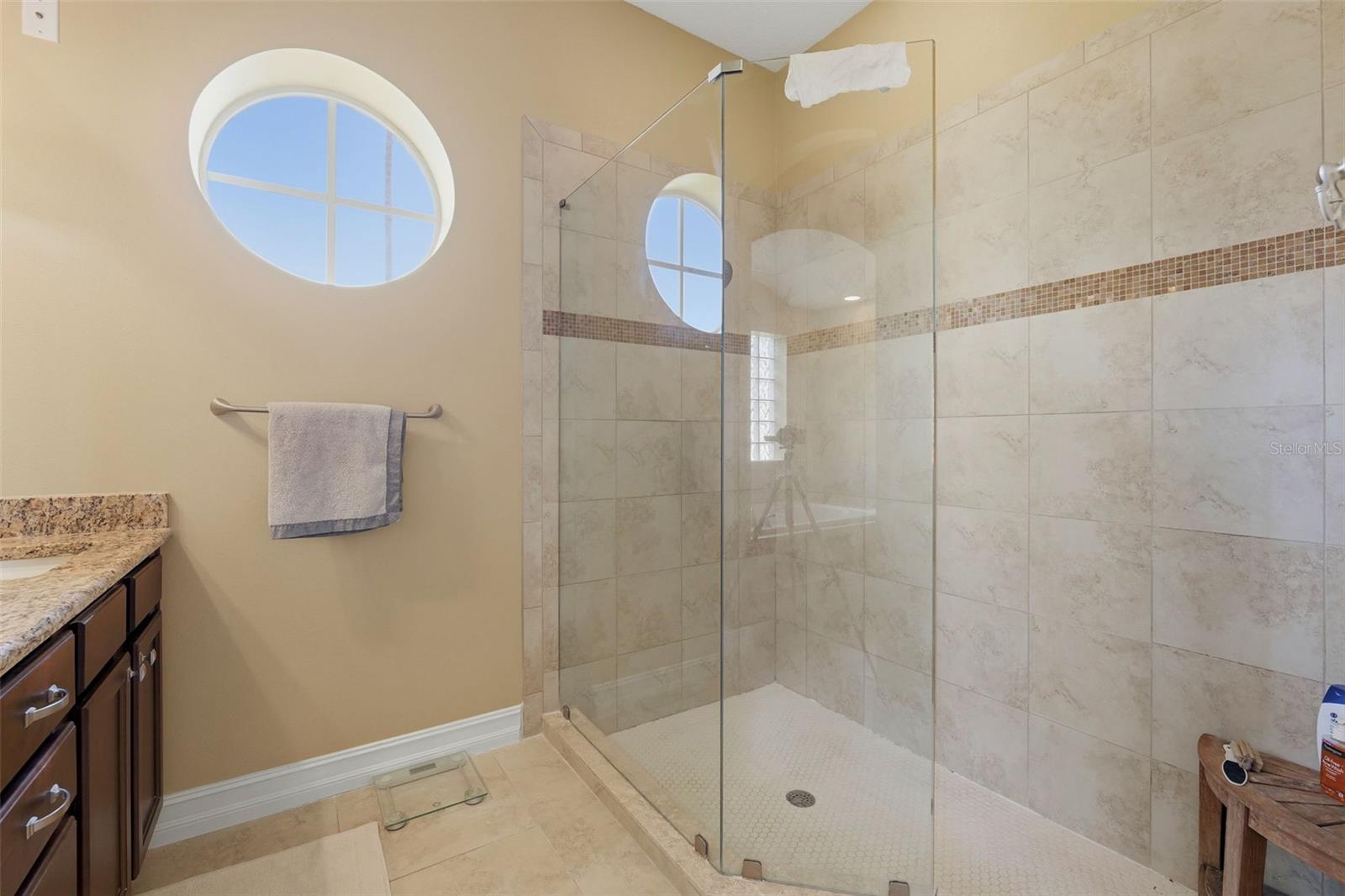 12012 Brewster Dr Property Photo 18