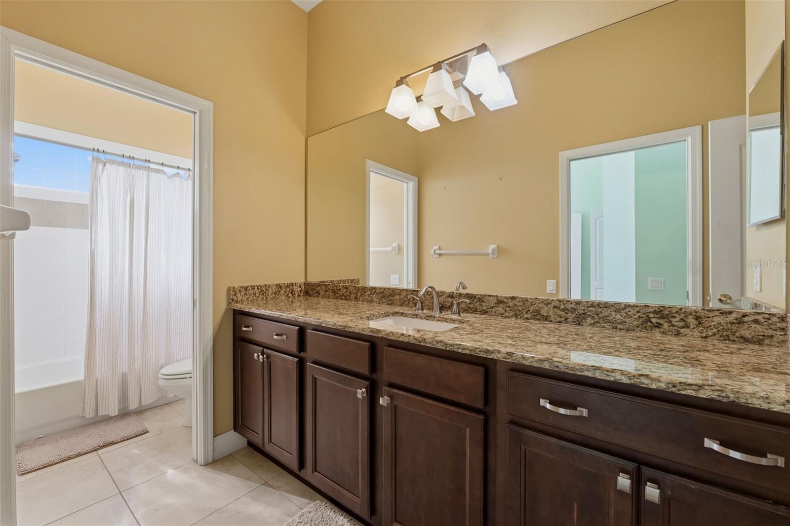 12012 Brewster Dr Property Photo 34