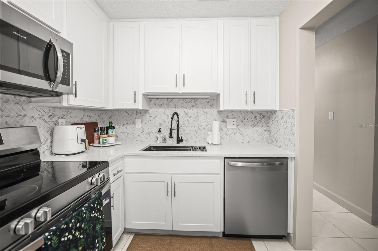 2700 Bayshore Blvd #2110 Property Photo 5