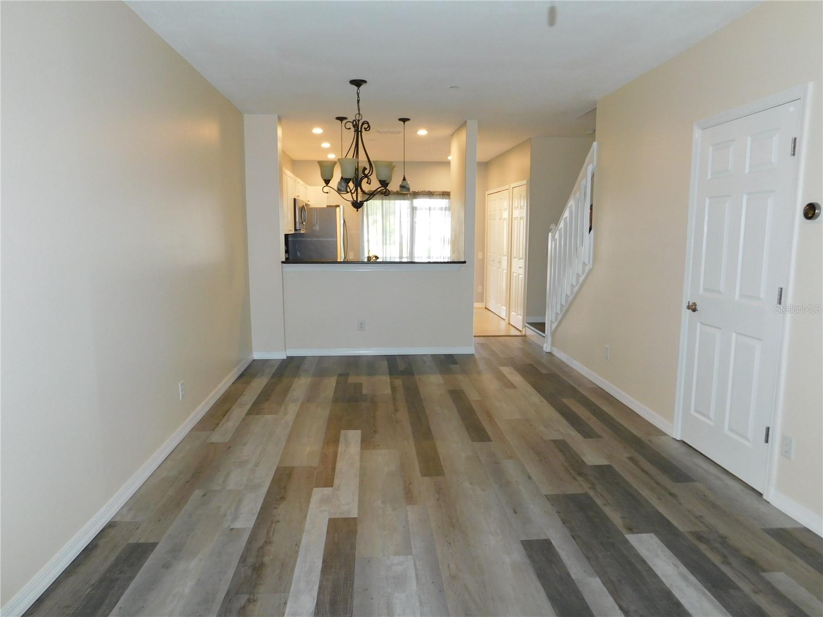 262 Countryside Key Blvd Property Photo 5
