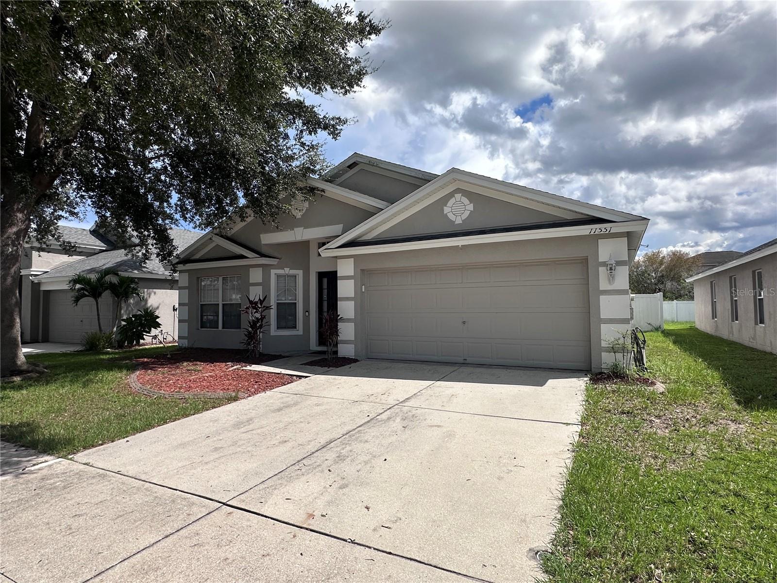 11551 Misty Isle Ln Property Photo 3
