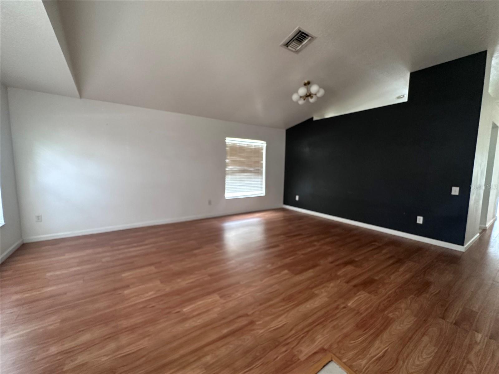 11551 Misty Isle Ln Property Photo 4