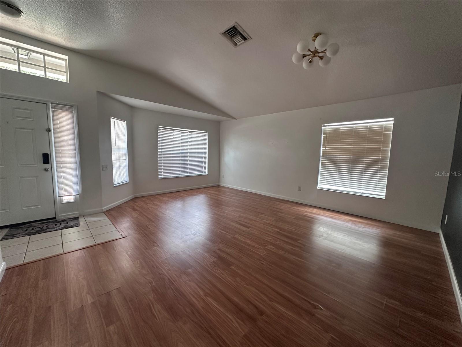 11551 Misty Isle Ln Property Photo 5