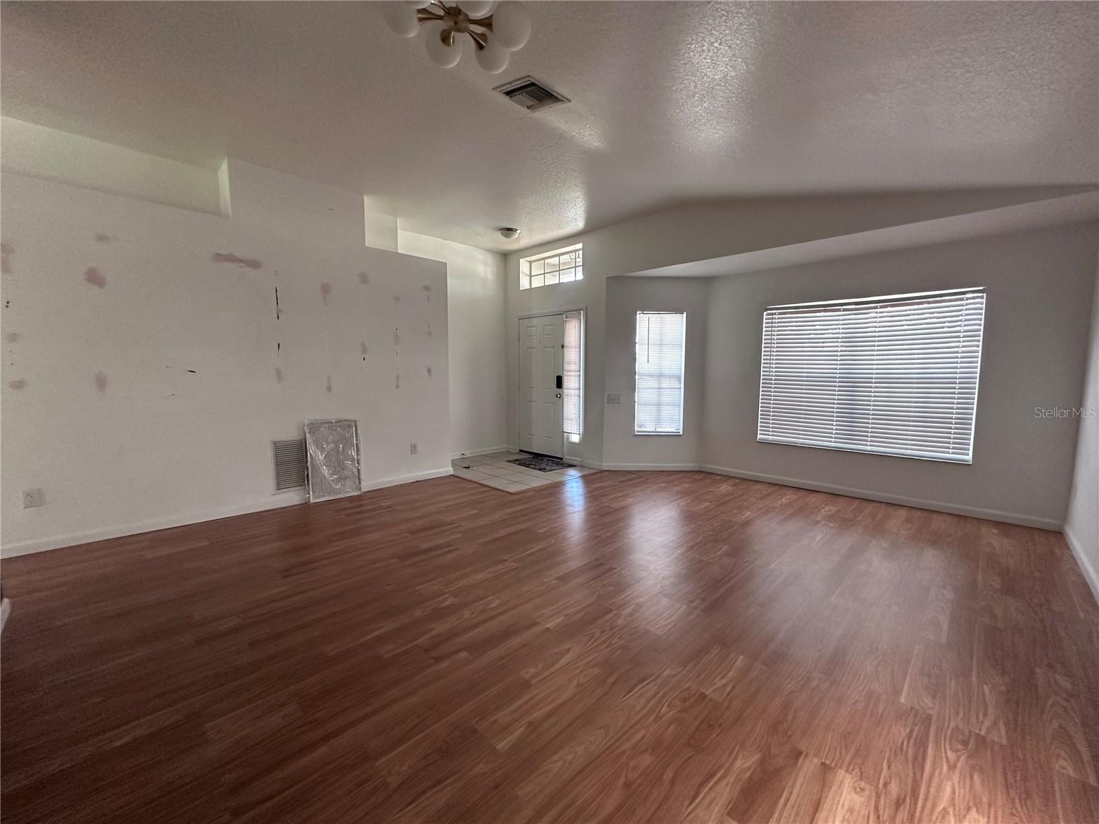 11551 Misty Isle Ln Property Photo 6