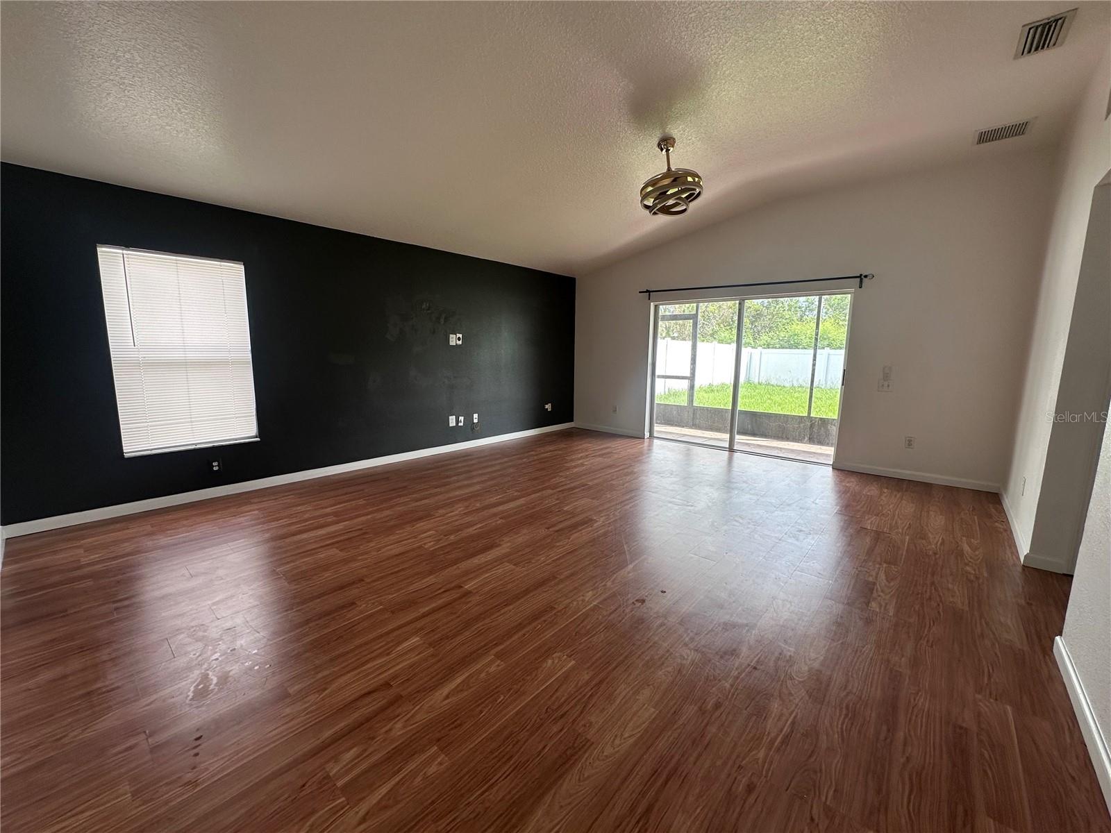 11551 Misty Isle Ln Property Photo 13