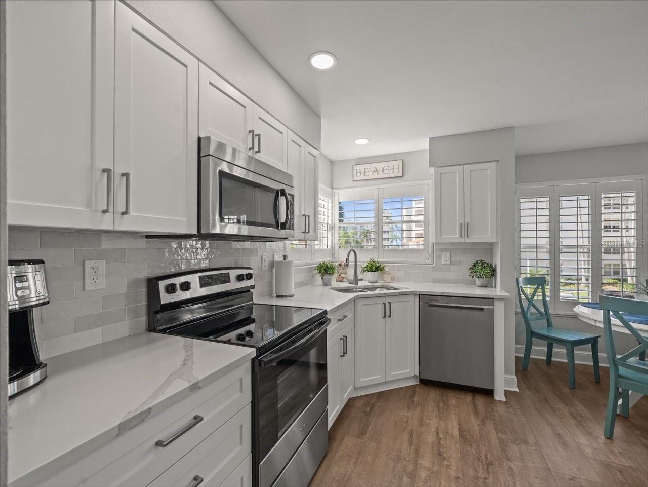 5900 Bahia Del Mar Cir #238 Property Photo 6