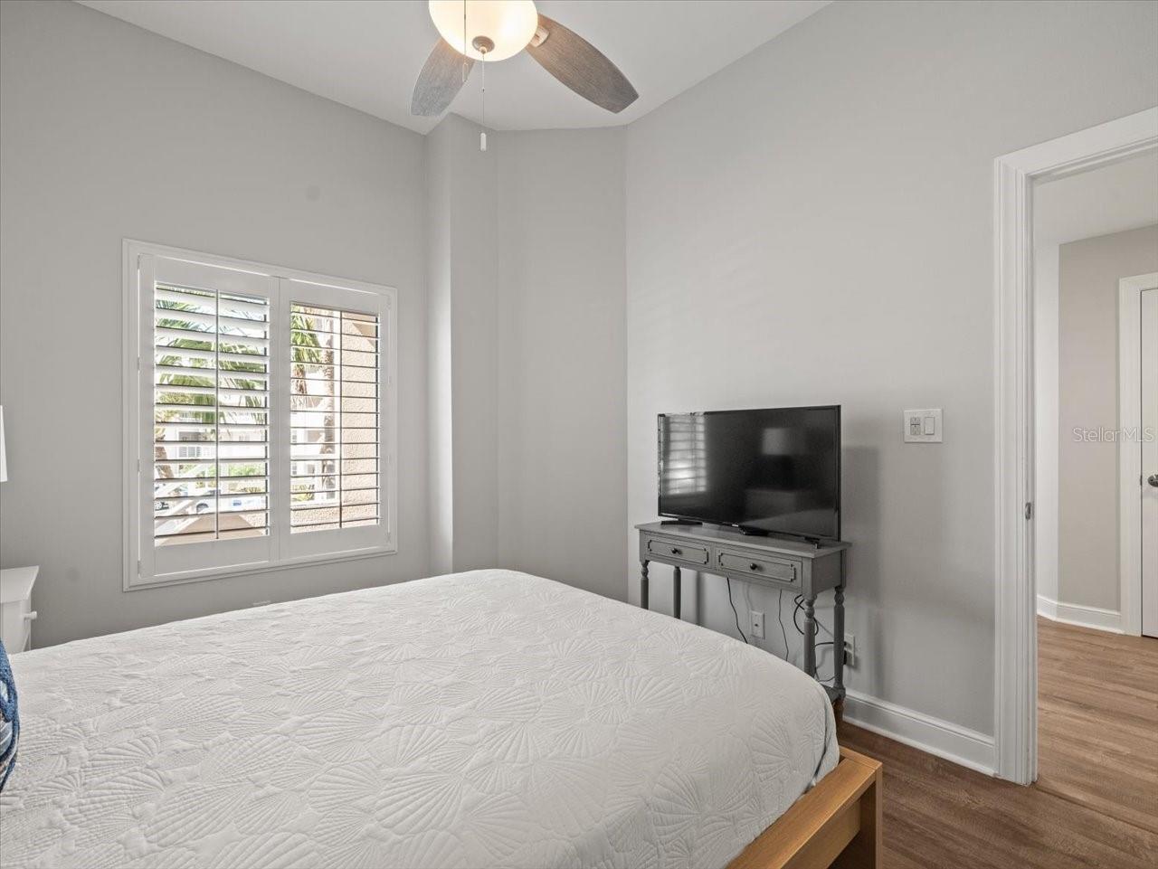 5900 Bahia Del Mar Cir #238 Property Photo 34