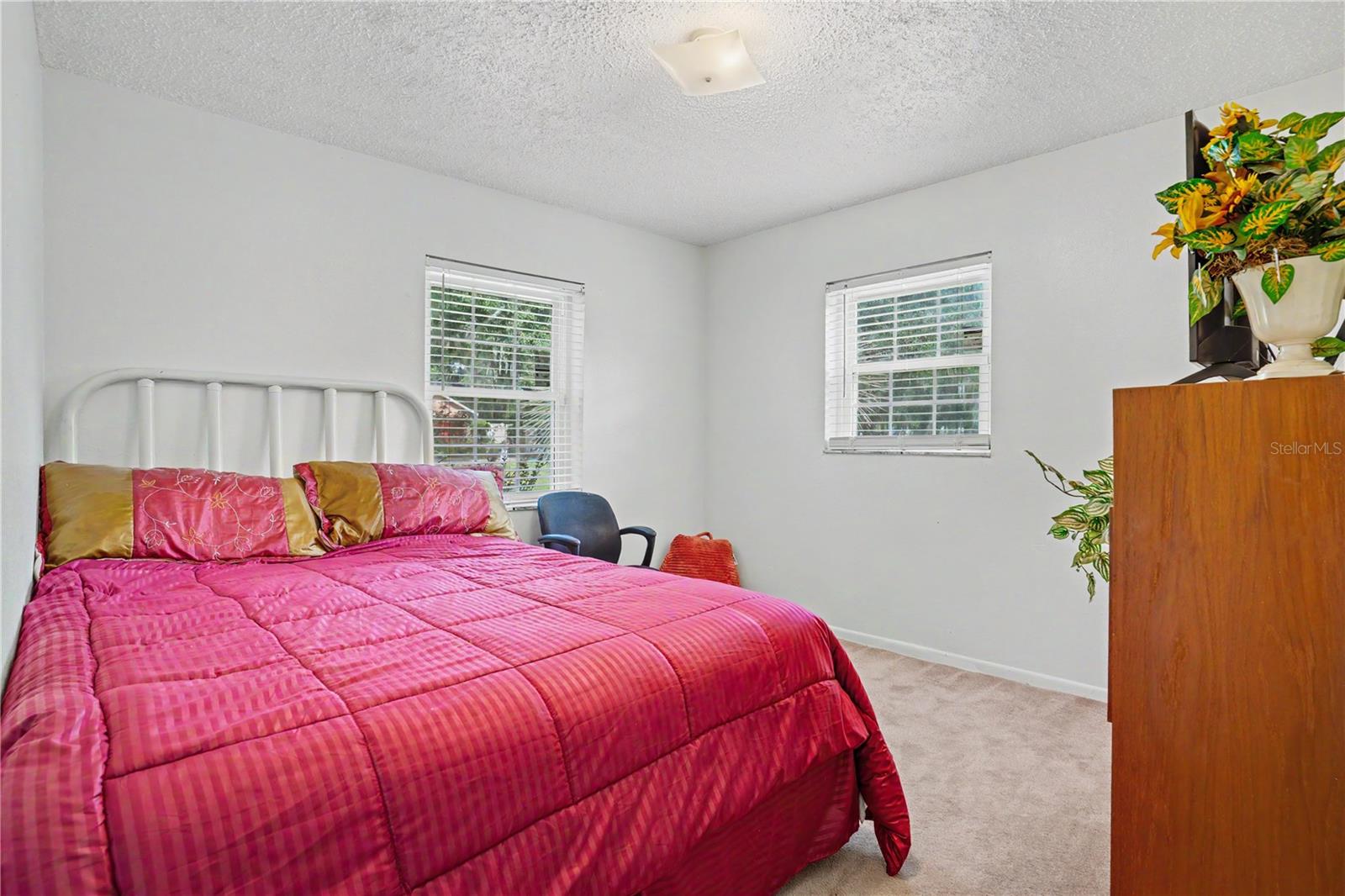 2422 Berry Rd Property Photo 10