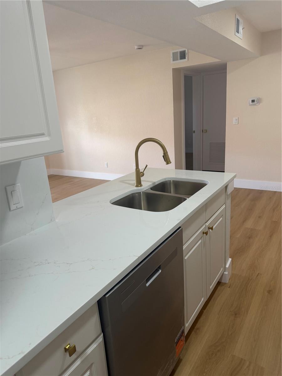 10200 Gandy Blvd N #923 Property Photo 12