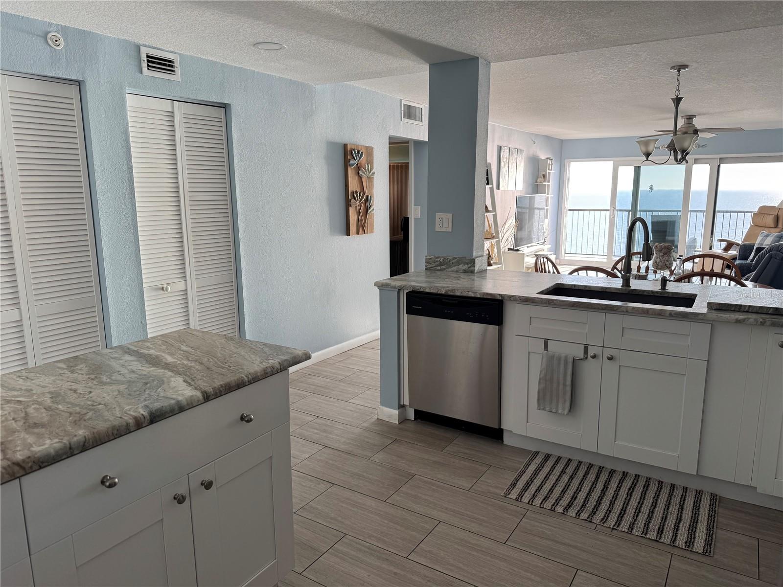 15000 Gulf Blvd #1106 Property Photo 3